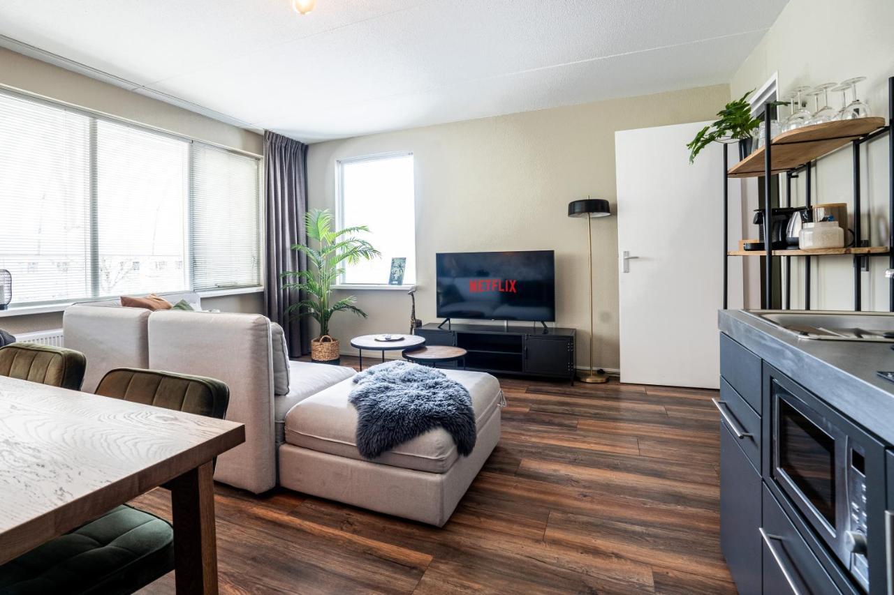 The Lion King - 6 Person Linked Apartment With Roof Terrace 格罗宁根 外观 照片