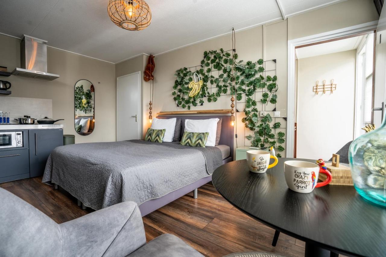 The Lion King - 6 Person Linked Apartment With Roof Terrace 格罗宁根 外观 照片